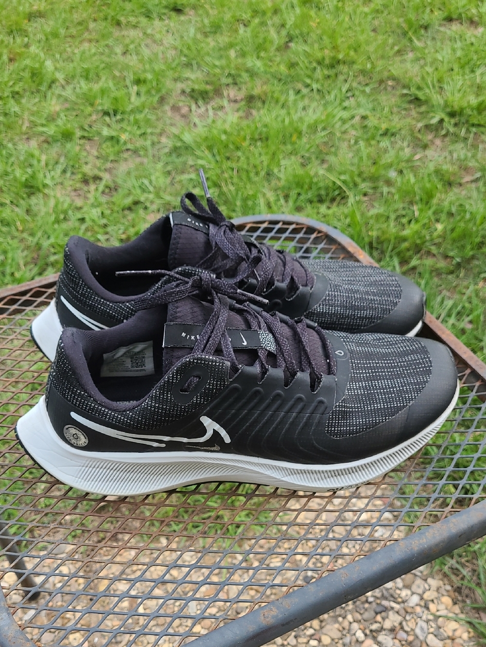 Nike Air Zoom Pegasus 38 Shield Black Dark Smoke Grey Mens Size 9